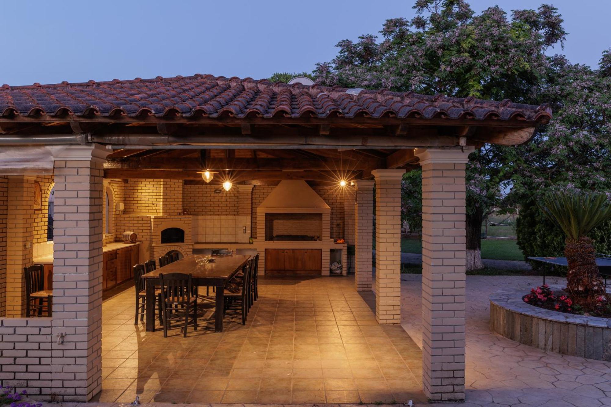Country Villa Verde - 2Floor Family Home Kouramaditika エクステリア 写真